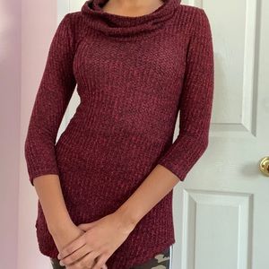 Maroon Keyhole Back Light Sweater